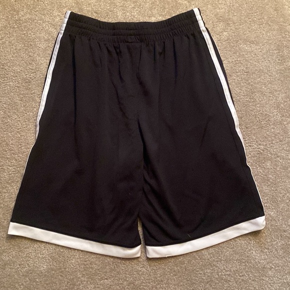 ADIDAS DESIGNED 2 MOVE 3-STRIPES PRIMEBLUE SHORTS - Picture 2 of 4